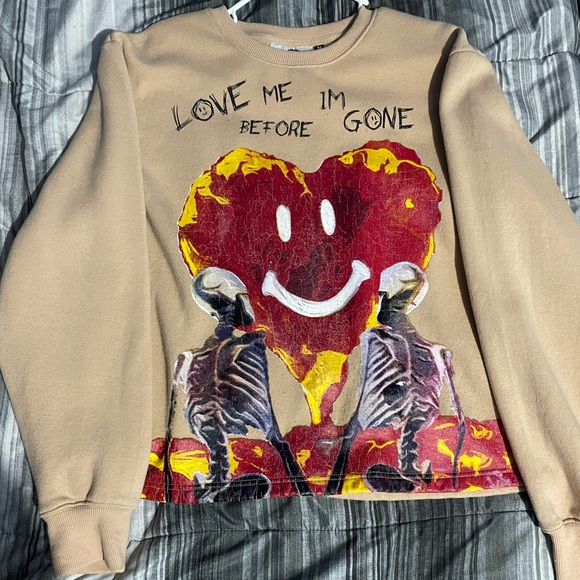 VZNRY Crewneck - Picture 1 of 1